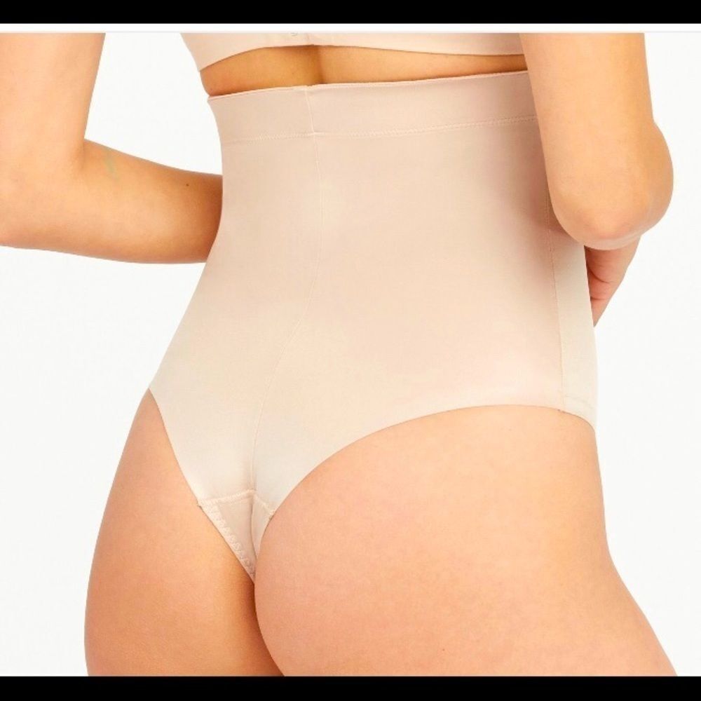 Spanx Shape-Wear High-Waisted Thong Panty Neutral 1X - Picture 4 of 9